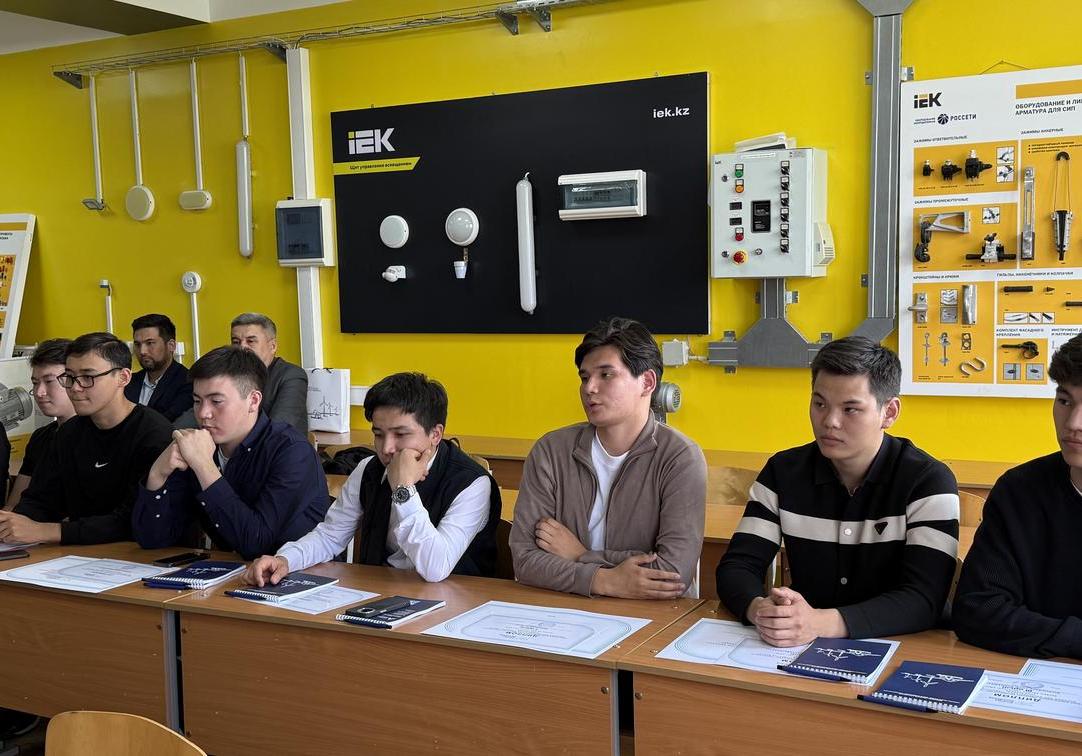 Республиканская олимпиада по электроэнергетике прошла в Energo University