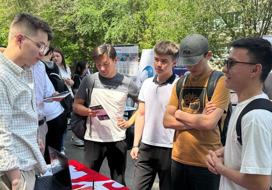 Ярмарка вакансий в EU: диалог студентов и работодателей