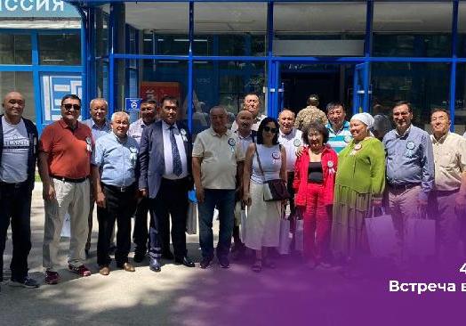 40 лет спустя: в Алматинском университете энергетики и связи встретились выпускники