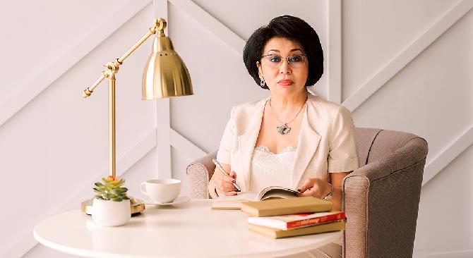 Сотрудники Energo University приняли участие в уникальном тренинге от профессора Лейлы Умурзаковны Асылбековой, доктора психологических наук - 1