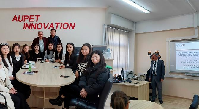 В Energo University завершился курс лекций по водородной энергетики от профессора из Болгарии  - 1