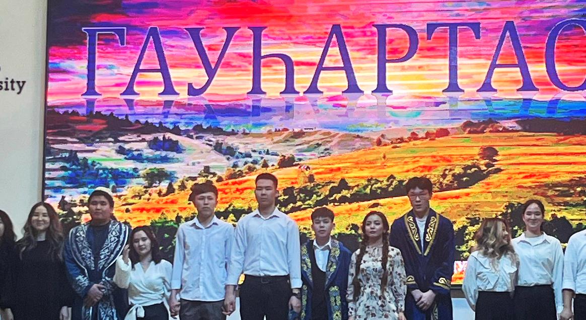 Студенческий клуб EU представил театральную постановку «Гауһар тас» - 1
