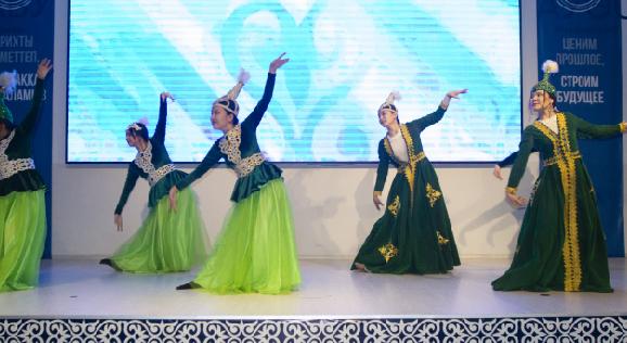 В АУЭС состоялся студенческий концерт в преддверии Дня Независимости Республики Казахстан - 1