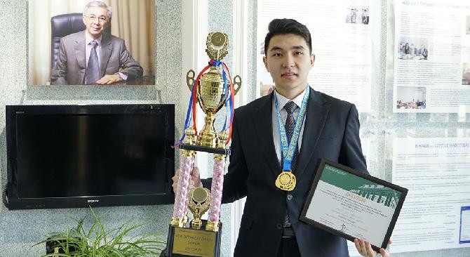 Студент Energo University  - чемпион республиканского дебатного турнира UIB CUP XII - 1