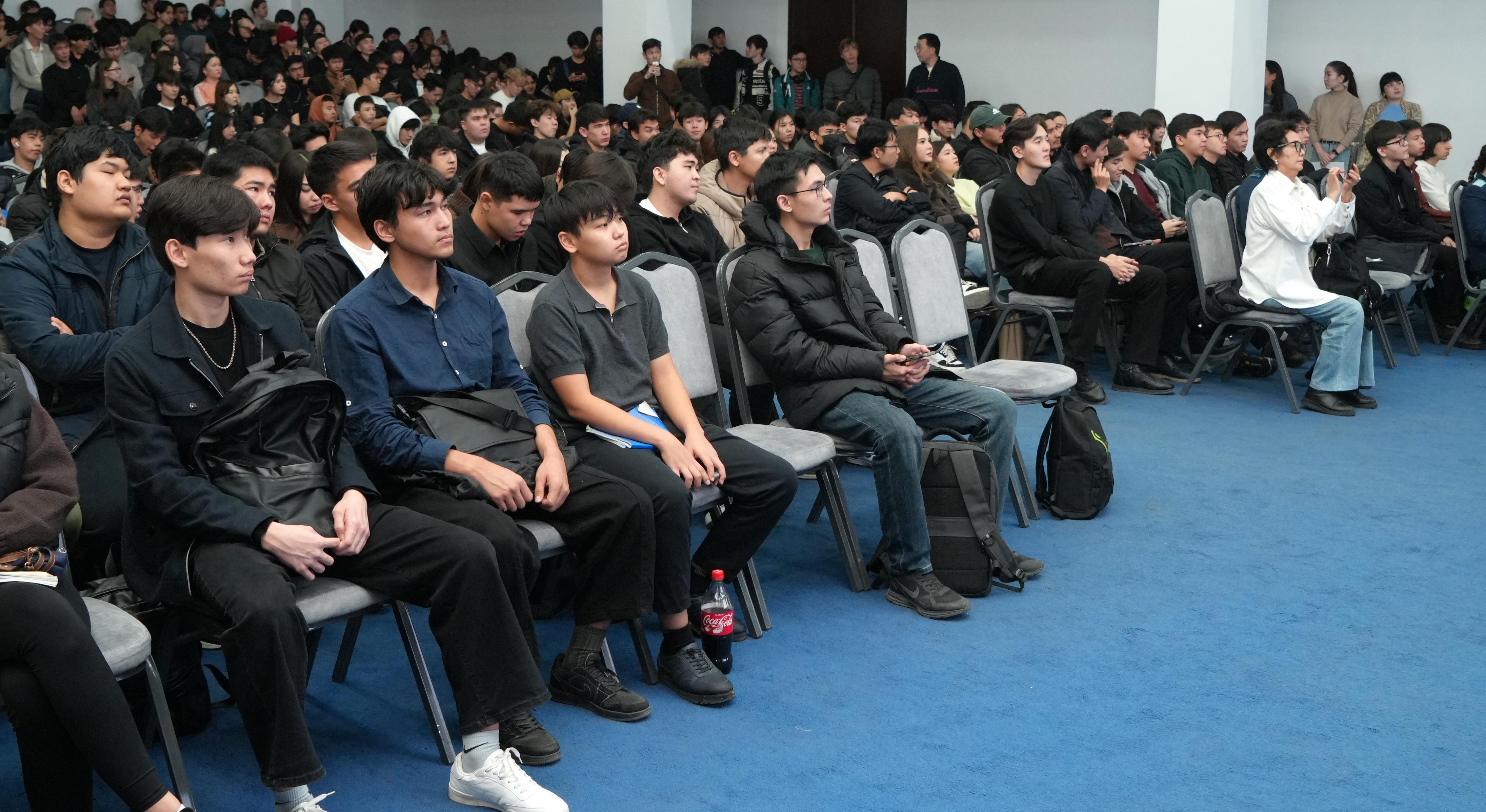 Психология безопасности: в АУЭС прошла лекция-семинар для студентов - 3