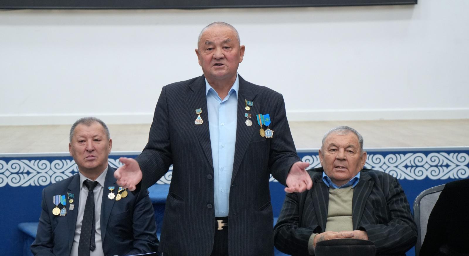 В АУЭС прошла открытая лекция, посвящённая Декабрьским событиям - 1